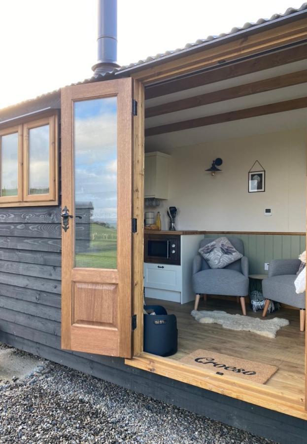 Silver Fern Glamping Hotel Aberystwyth Bagian luar foto